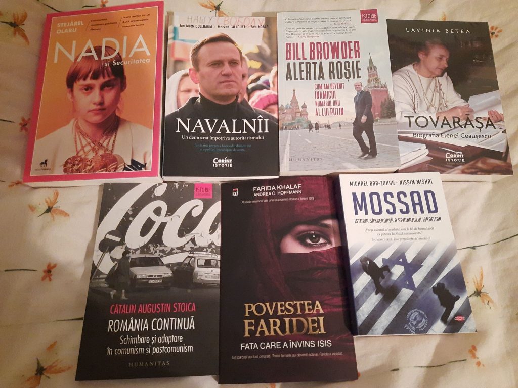 Mi-am făcut stocul de cărți până la revelion